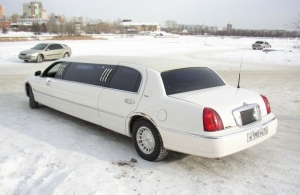 Аренда Lincoln Town Car Limousine в Челябинске