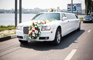 Аренда Chrysler 300C Limousine в Воронеже