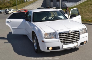 Аренда Chrysler 300C в Екатеринбурге