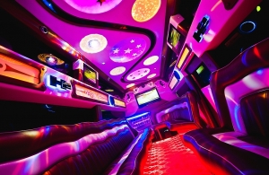 Аренда Hummer H2 Limousine в Челябинске