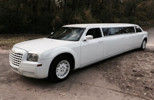 Аренда Chrysler 300C Limousine в Курск