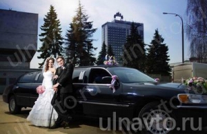 Аренда Lincoln Town Car Limousine в Ульяновск