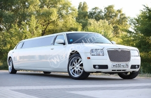 Аренда Chrysler 300C Limousine в Воронеже