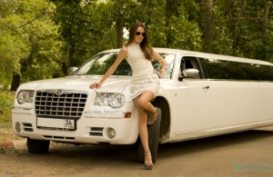 Аренда Chrysler 300C Limousine в Воронеже