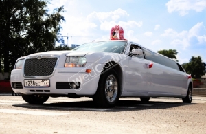 Аренда Chrysler 300C Limousine в Воронеже