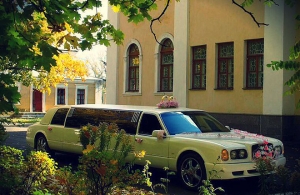 Аренда Bentley Continental Limousine в Липецк