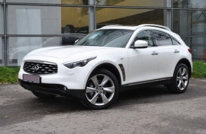 Аренда Infiniti FX35 в Рязань