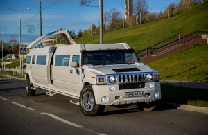 Аренда Hummer H2 Limousine в Ижевске