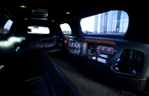 Аренда Lincoln Town Car Limousine в Ярославль