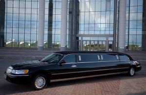 Аренда Lincoln Town Car Limousine в Ярославль