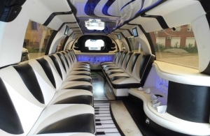 Аренда Lincoln Navigator Limousine в Ярославль