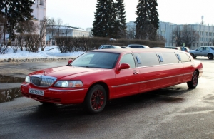 Аренда Lincoln Town Car Limousine в Ярославль