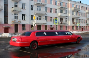 Аренда Lincoln Town Car Limousine в Ярославль