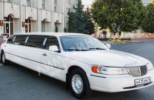 Аренда Lincoln Town Car Limousine в Ярославль