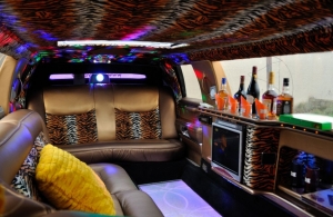 Аренда Excalibur Phantоm Limousine в Ярославль