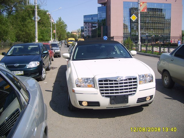 Аренда Chrysler 300C Limousine в Астрахани