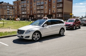 Аренда Mercedes-Benz R-class в Великий Новгород