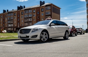Аренда Mercedes-Benz R-class в Великий Новгород