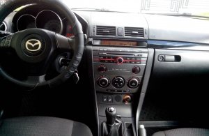Аренда Mazda 3 в Смоленске
