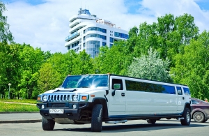 Аренда Hummer H2 Limousine в Петрозаводске