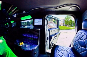 Аренда Hummer H2 Limousine в Петрозаводске