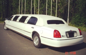 Аренда Lincoln Town Car Limousine в Петрозаводске