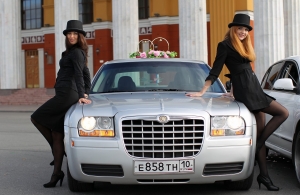 Аренда Chrysler 300C Limousine в Петрозаводске