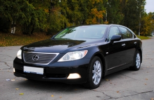 Аренда Lexus LS в Вологде