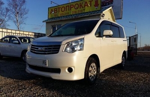 Аренда Toyota Noah в Южно-Сахалинск