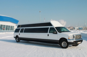 Аренда Ford Excursion Limousine в Сургуте