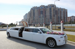 Аренда Chrysler 300C Limousine в Сургуте