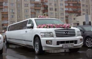 Аренда Infiniti QX56 Limousine в Сургуте