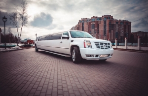 Аренда Cadillac Escalade Limousine в Сургуте